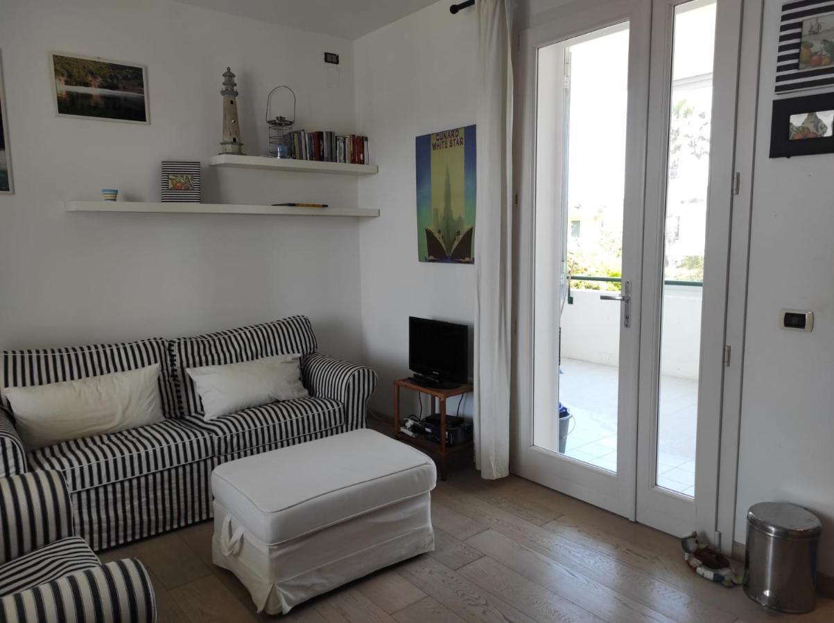 Grazioso Appartamento Vicino Al Mare San Cataldo  Extérieur photo